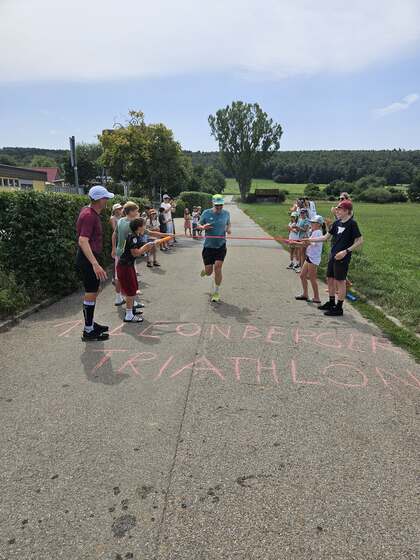 Zieleinlauf – Not-Nice-Triathlon 2026
