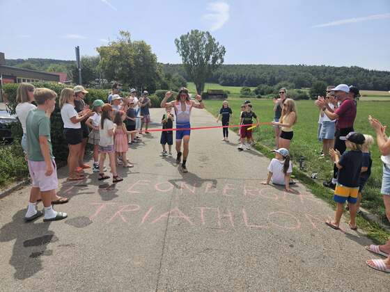 Zieleinlauf – Not-Nice-Triathlon 2026