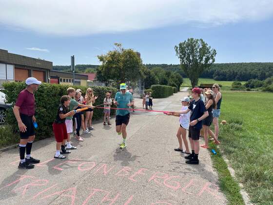 Zieleinlauf – Not-Nice-Triathlon 2026